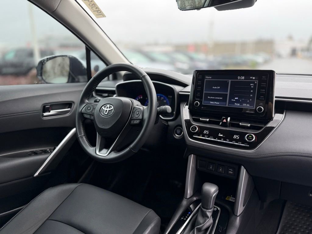 Certified 2022 Toyota Corolla Cross XLE w/ Convenience Package image 21