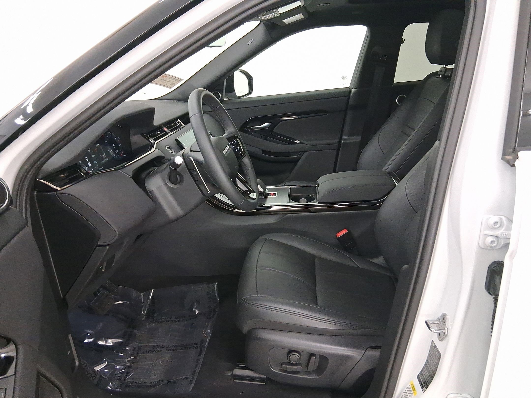 Used 2026 Land Rover Range Rover Evoque S image 5