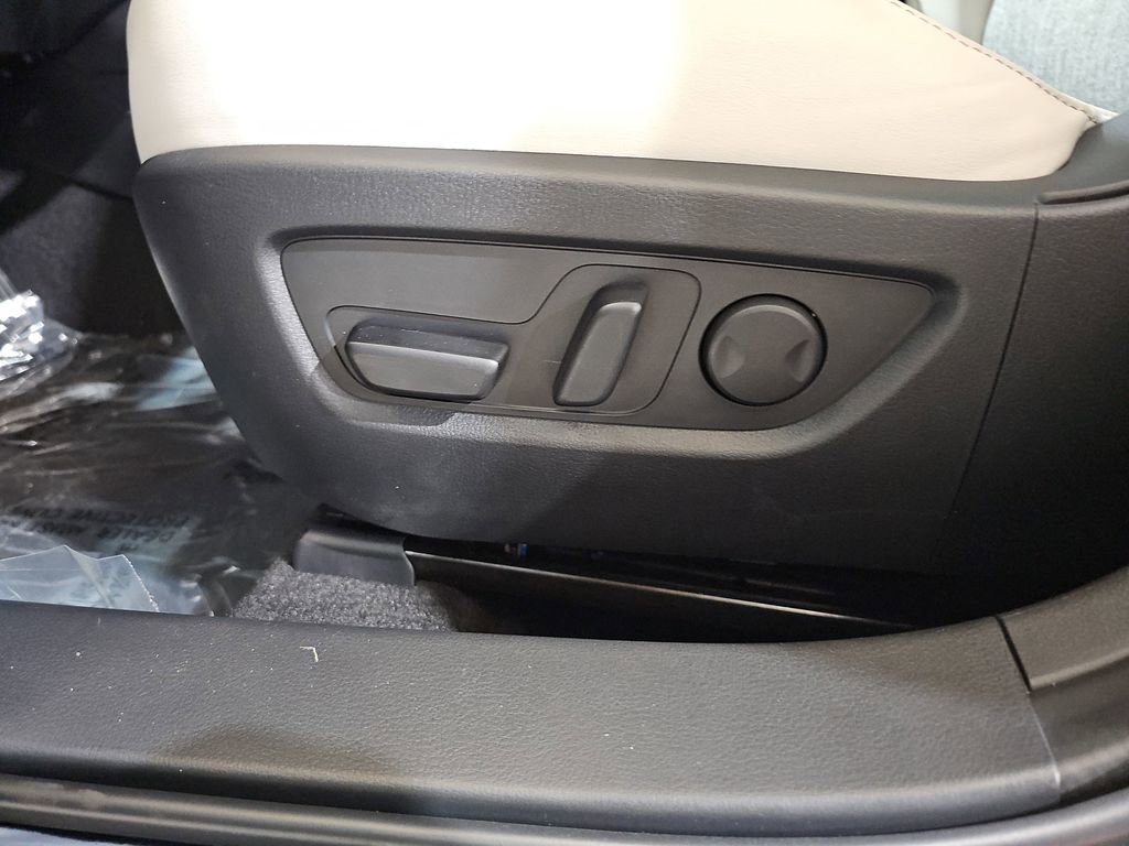 New 2026 MAZDA CX-30 Aire Edition image 30