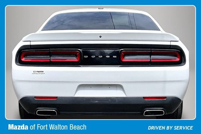 Used 2019 Dodge Challenger SXT RWD image 6