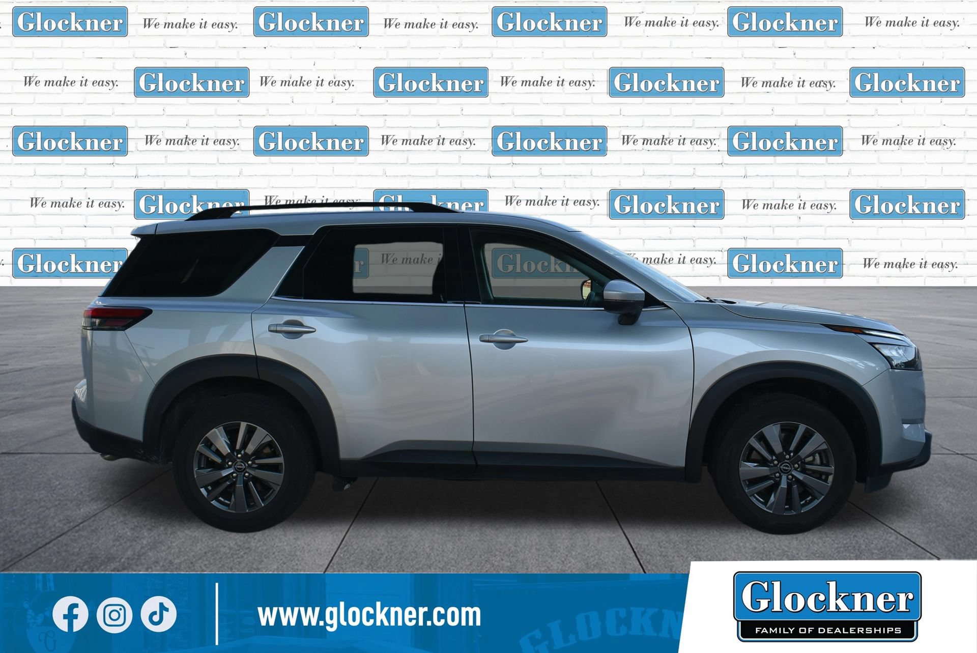 Used 2025 Nissan Pathfinder SV AWD/4WD image 4