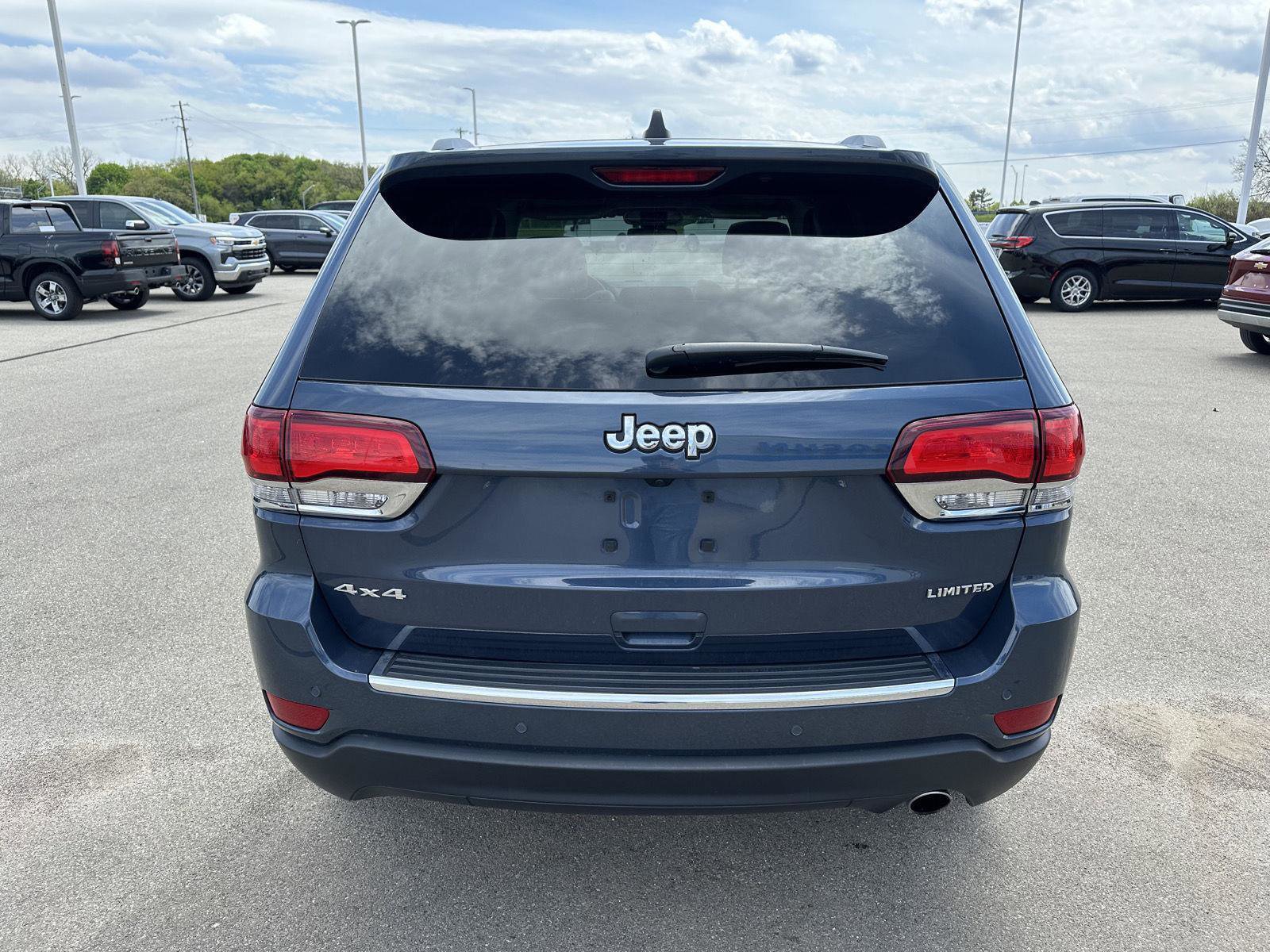 Used 2021 Jeep Grand Cherokee Limited AWD/4WD image 4