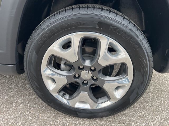 Used 2018 Jeep Compass Limited w/ Navigation Group AWD/4WD image 39