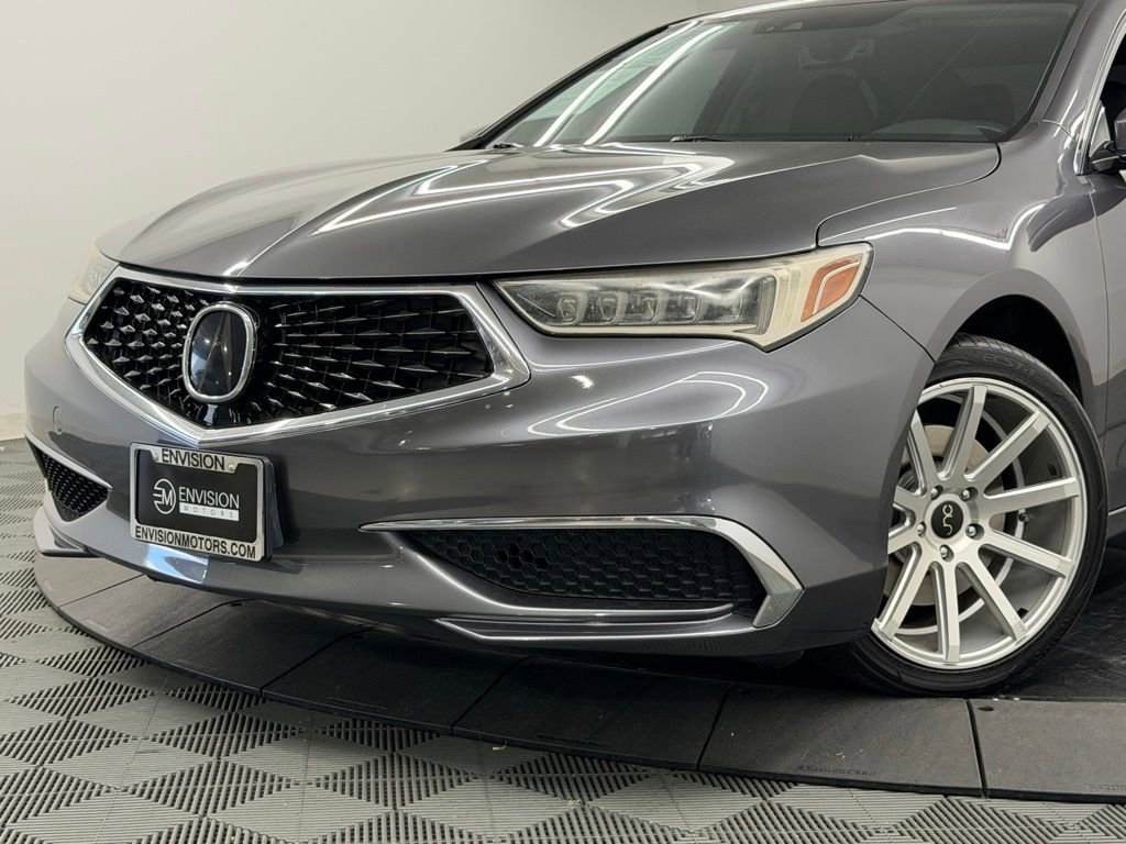 Used 2019 Acura TLX w/ Technology Package image 3