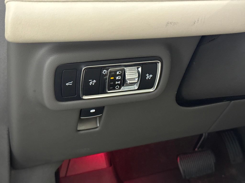 Used 2024 Lincoln Nautilus Premier w/ Equipment Group 102A AWD/4WD image 24