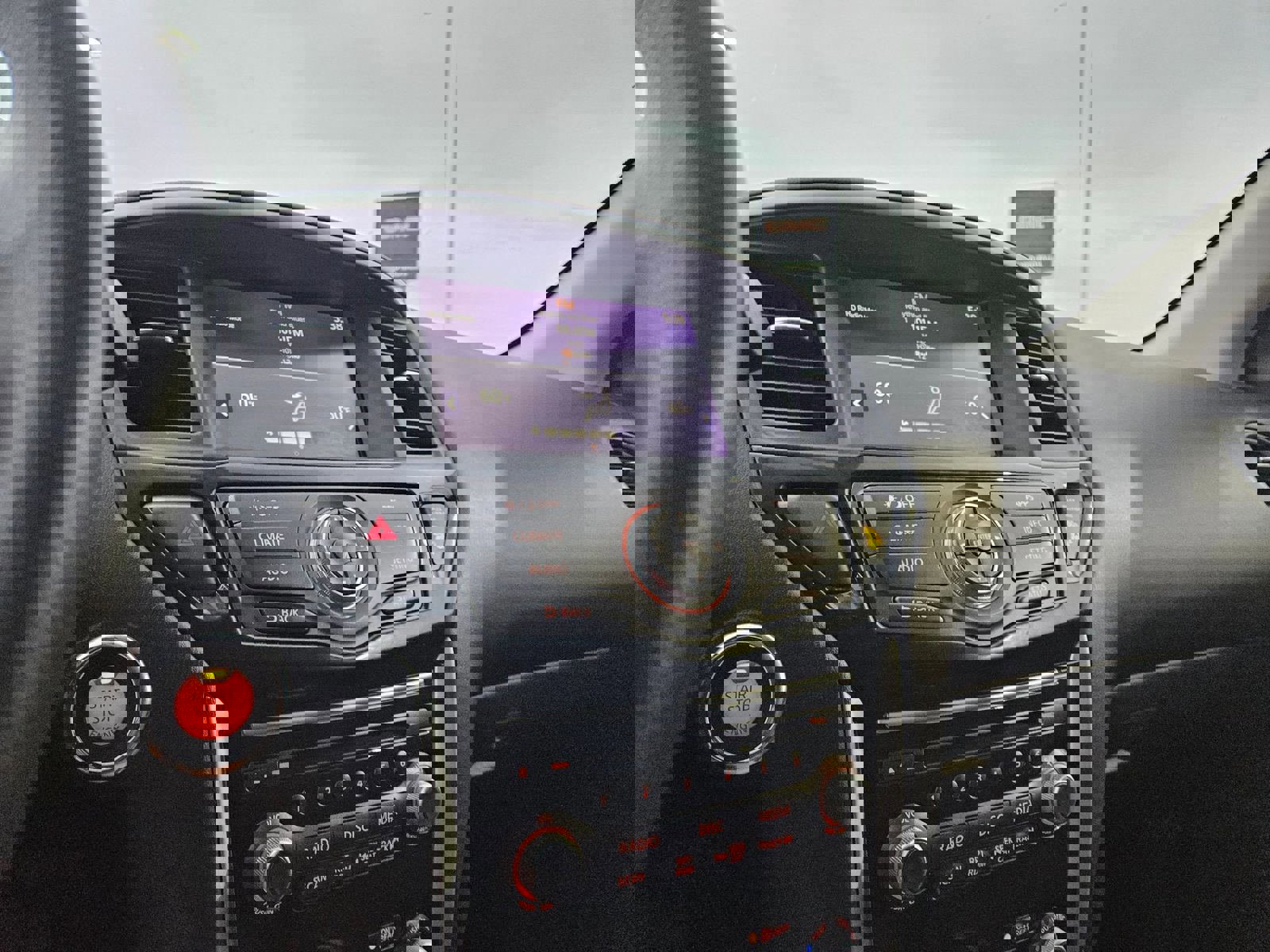 Used 2020 Nissan Pathfinder S image 15