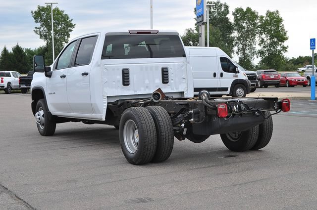Used 2024 Chevrolet Silverado 3500 W/T w/ WT Convenience Package AWD/4WD image 5