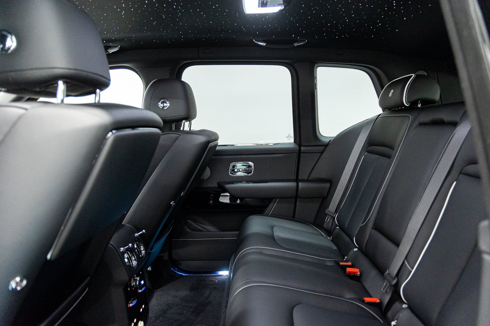 New 2027 Rolls-Royce Cullinan AWD/4WD image 47