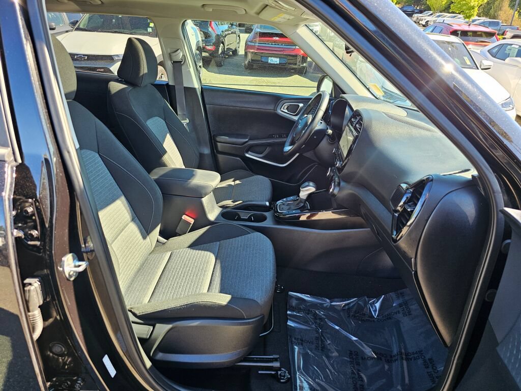 Certified 2023 Kia Soul EX FWD image 30