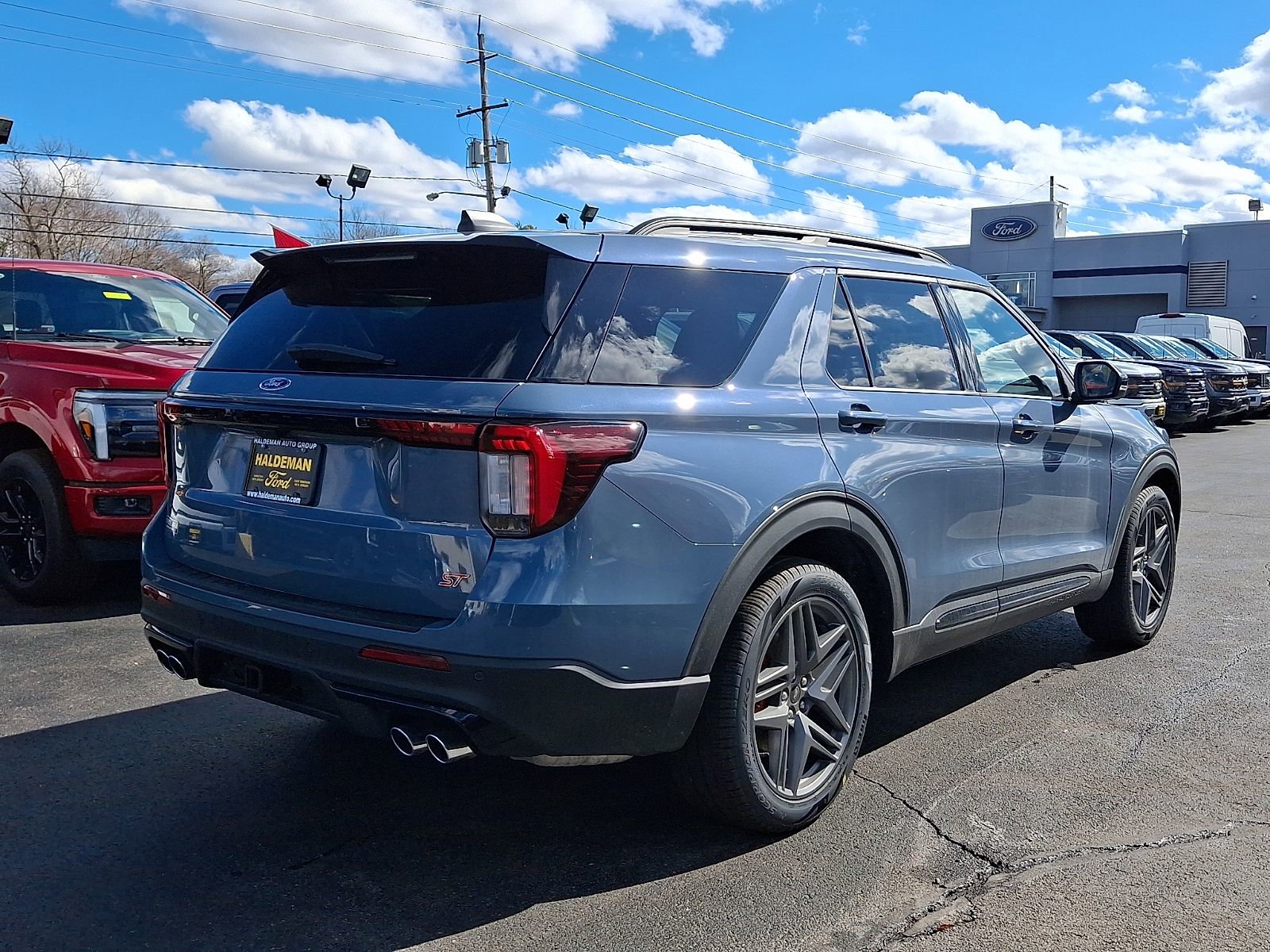 New 2026 Ford Explorer ST w/ Sun And Sound Package AWD/4WD image 4