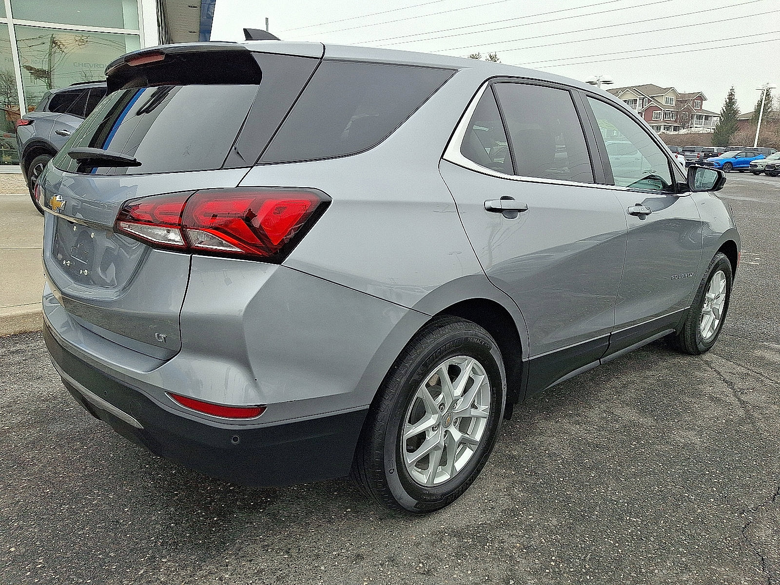 Used 2024 Chevrolet Equinox LT w/ LPO, Floor Liner Package FWD image 6
