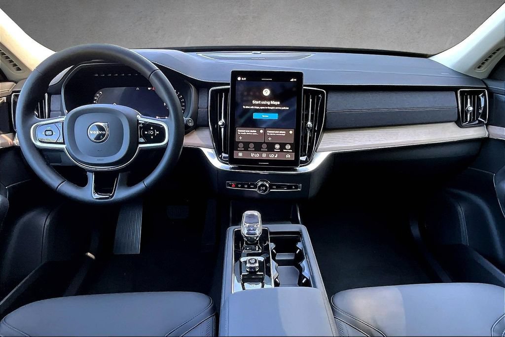 New 2026 Volvo XC90 B6 Plus w/ Protection Package Premier AWD/4WD image 5