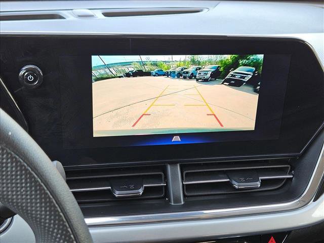 Used 2025 Chevrolet Trax LT image 14