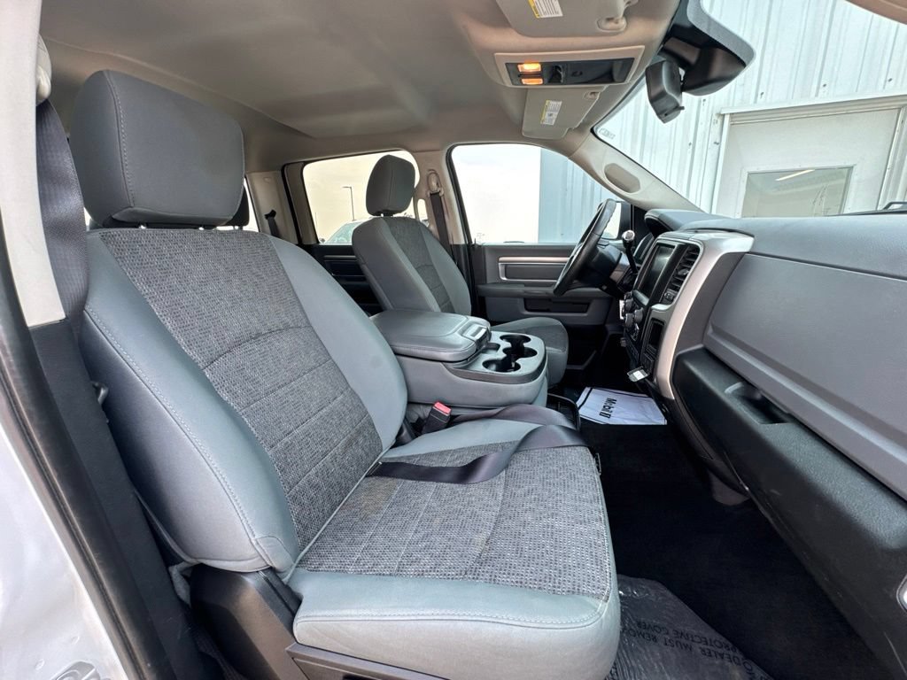 Used 2016 RAM 3500 SLT w/ Cold Weather Group AWD/4WD image 36