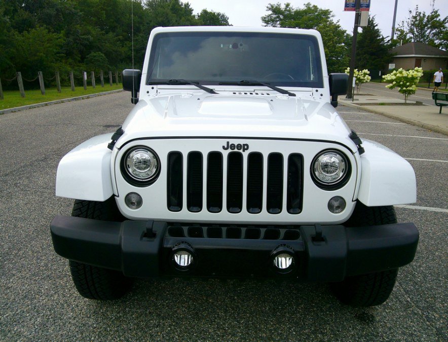 Used 2018 Jeep Wrangler Unlimited Sahara AWD/4WD image 14