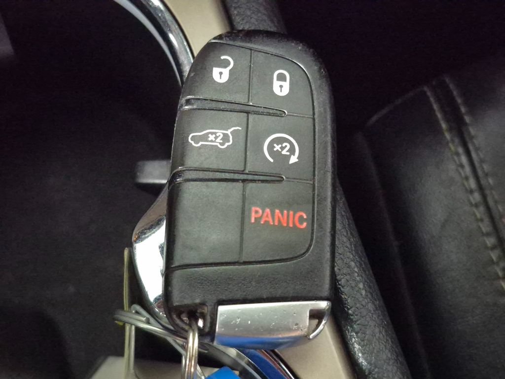 Used 2014 Jeep Grand Cherokee Limited AWD/4WD image 32