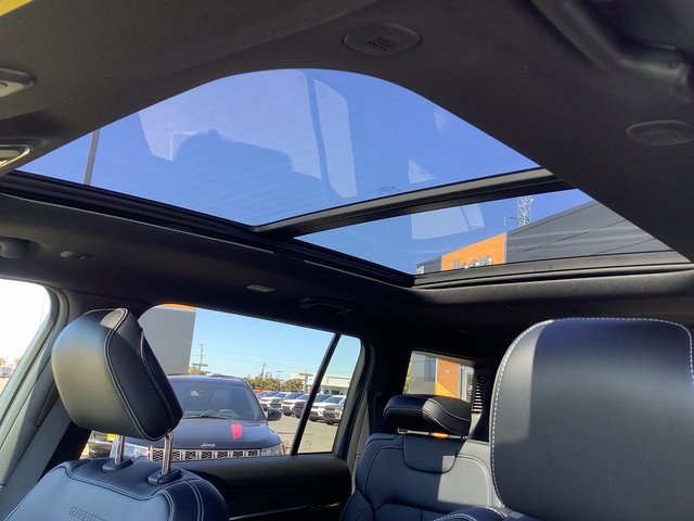 New 2025 Jeep Grand Cherokee L Overland image 22