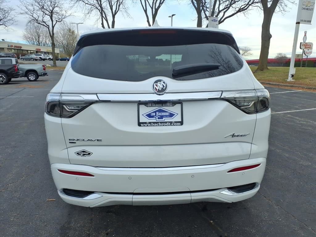 Used 2023 Buick Enclave Avenir w/ Avenir Technology Package image 6
