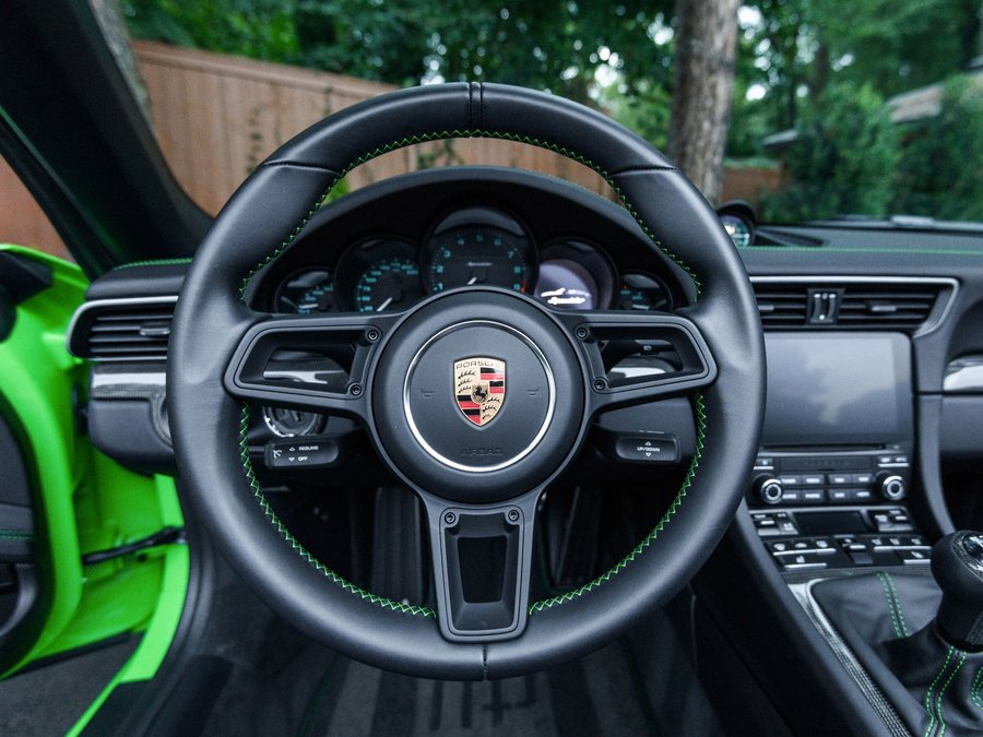 Used 2019 Porsche 911 Speedster image 17