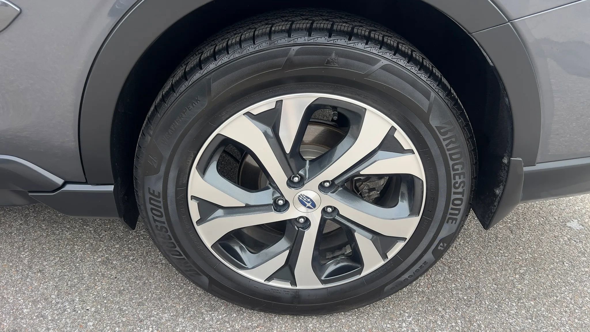 Used 2020 Subaru Outback Limited image 12