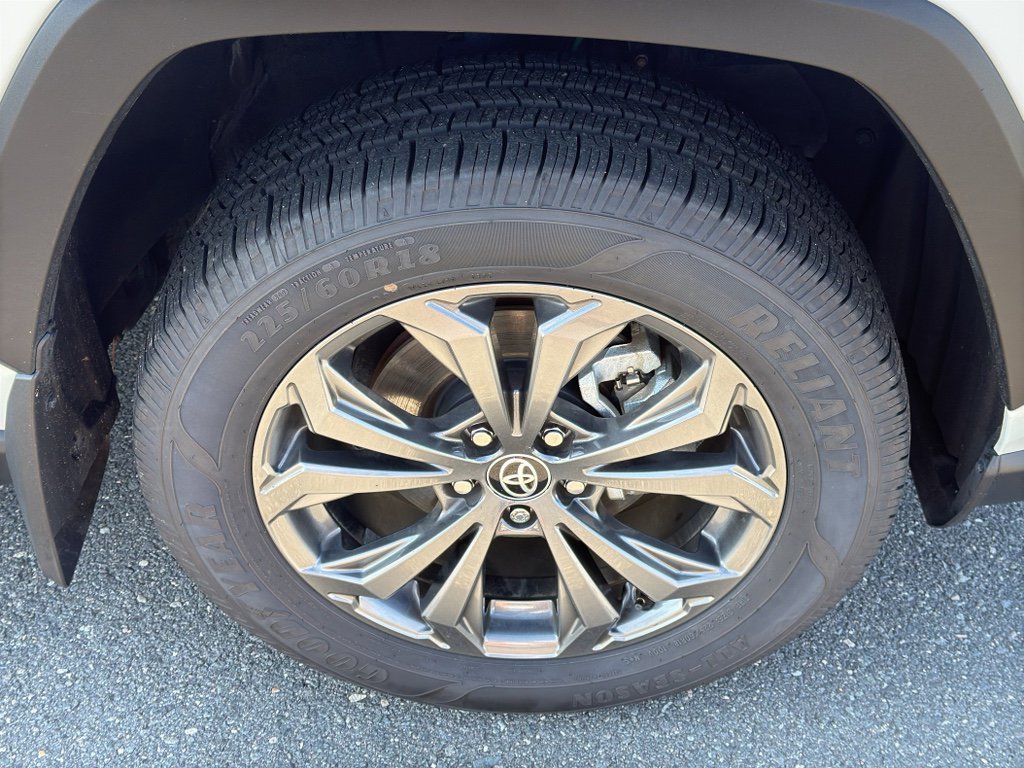 Used 2024 Toyota RAV4 XLE Premium image 35