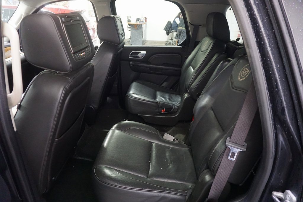 Used 2013 Cadillac Escalade Platinum image 21