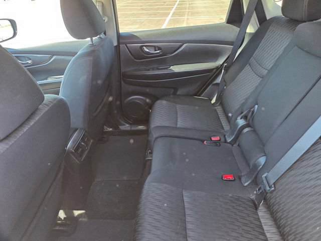 Used 2018 Nissan Rogue SV AWD/4WD image 39