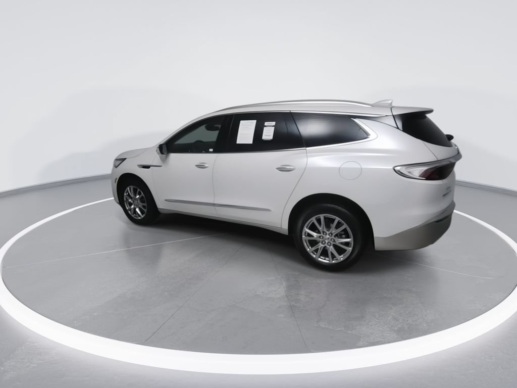 Used 2023 Buick Enclave Essence w/ Experience Buick Package FWD image 3