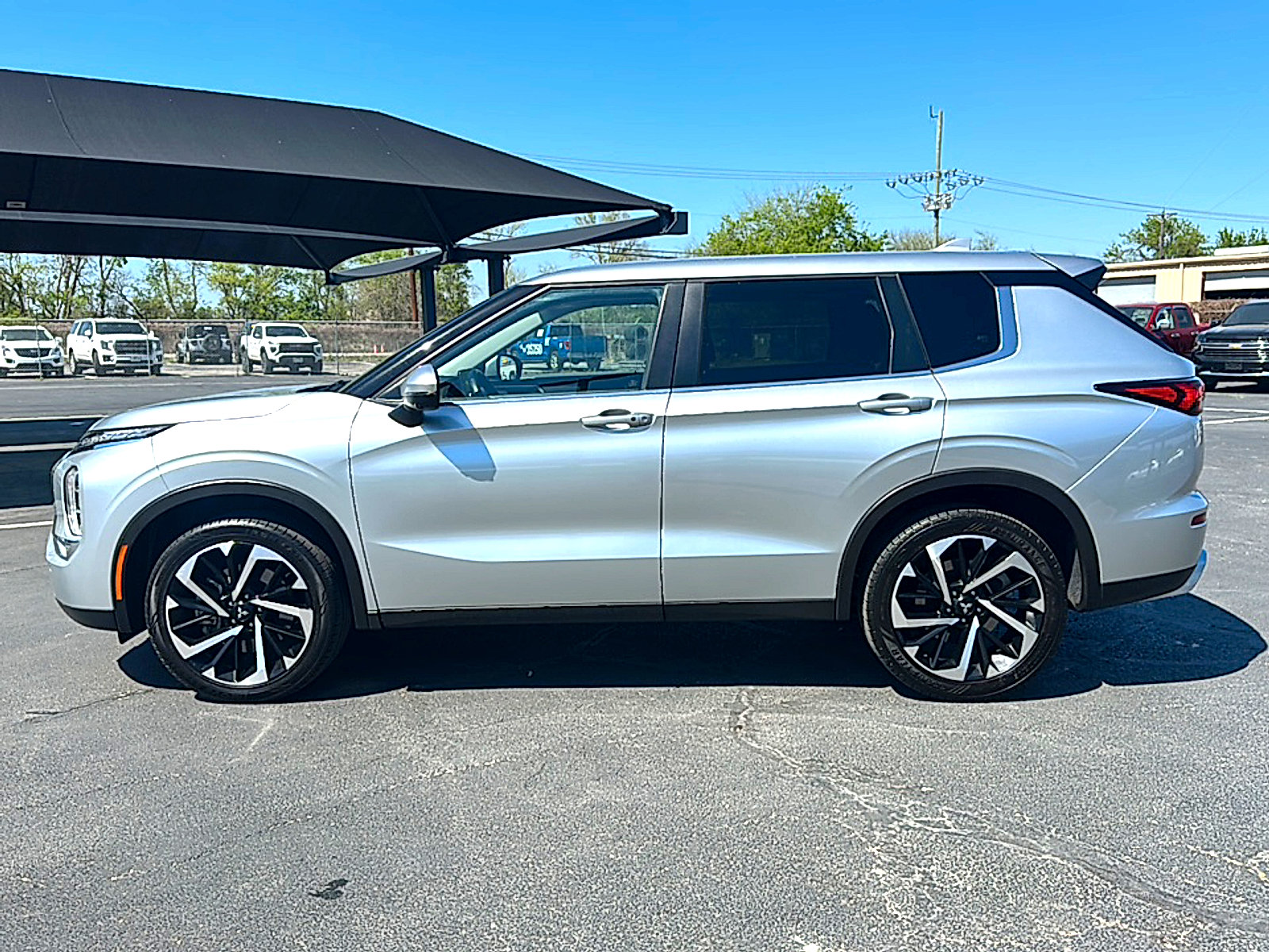 Used 2024 Mitsubishi Outlander SE FWD image 5