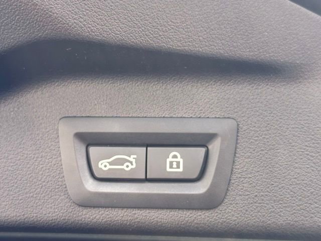 Used 2021 BMW X5 sDrive40i w/ Premium Package image 28