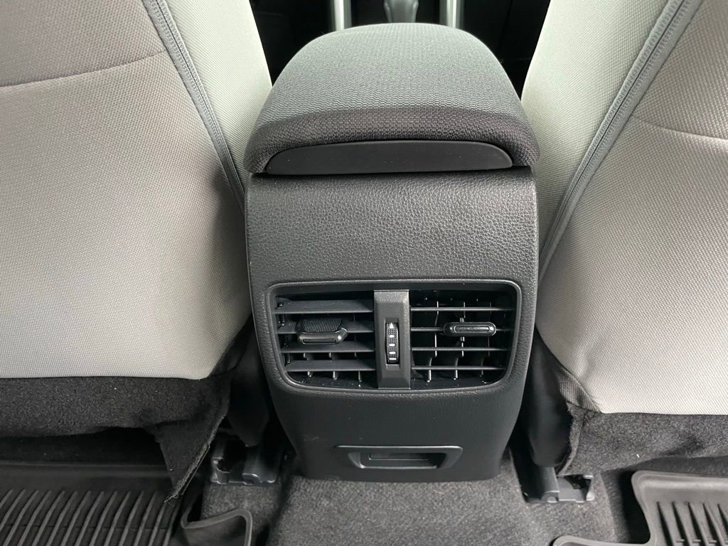 Used 2023 Toyota Corolla Cross LE FWD image 38