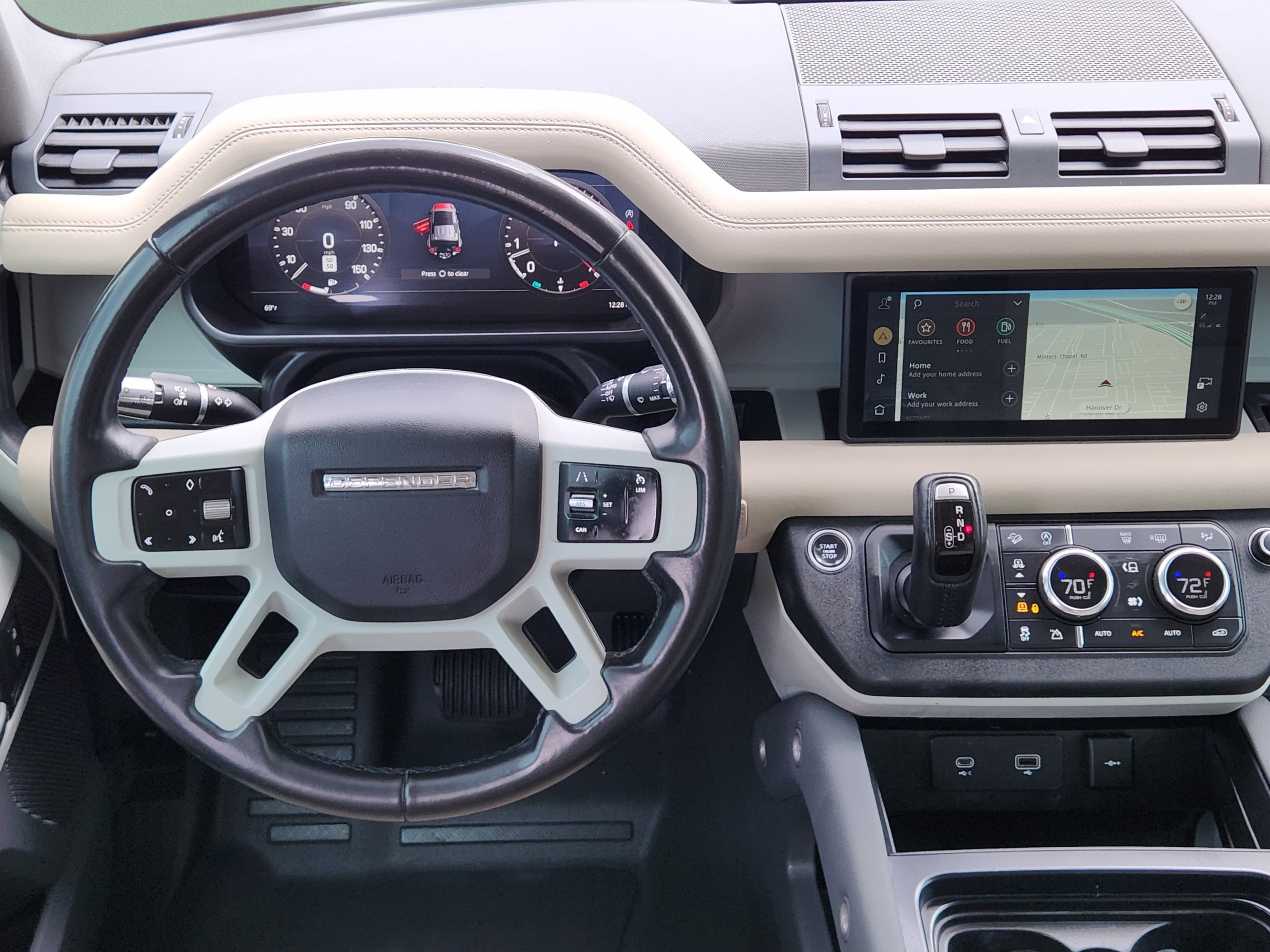 Used 2020 Land Rover Defender 110 SE AWD/4WD image 22