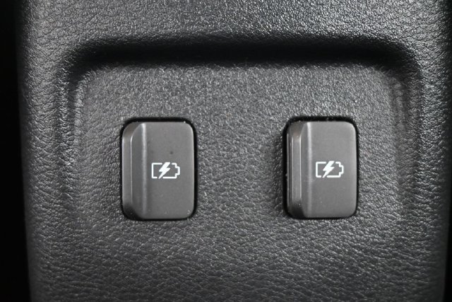 Used 2023 Nissan Kicks SV FWD image 23
