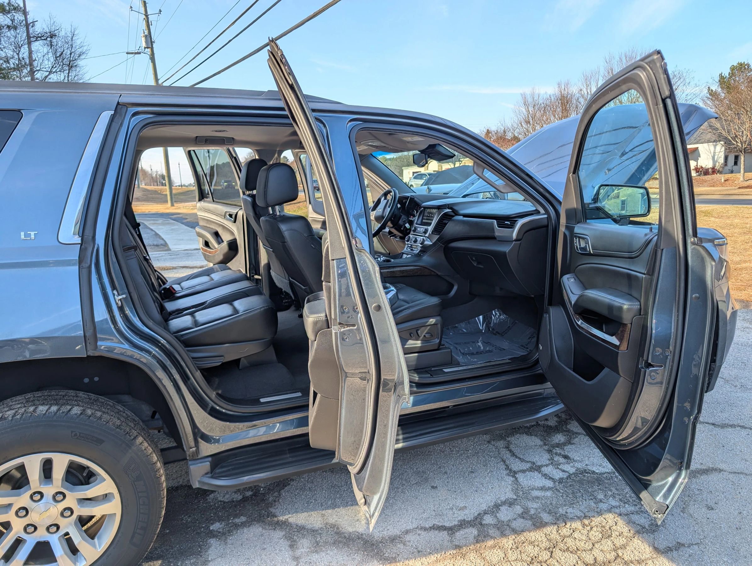 Used 2019 Chevrolet Tahoe LT AWD/4WD image 15