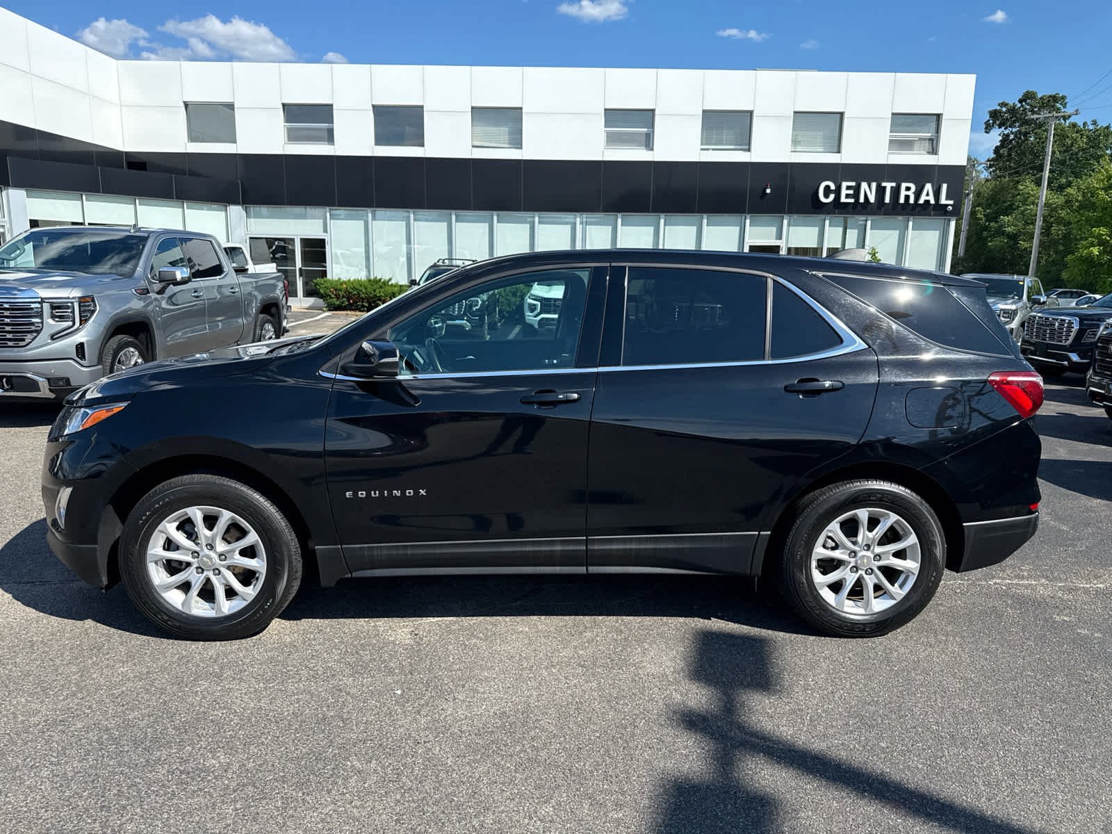 Certified 2019 Chevrolet Equinox LT AWD/4WD image 2