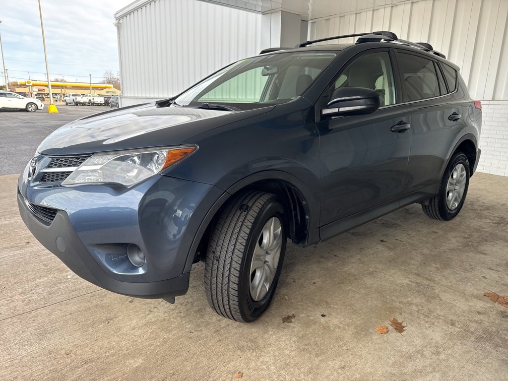 Used 2013 Toyota RAV4 LE image 3