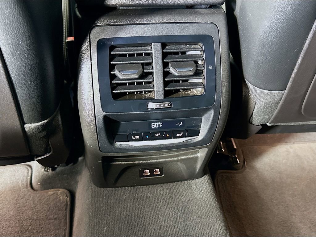 Used 2022 BMW X4 M40i w/ Parking Assistance Package image 26