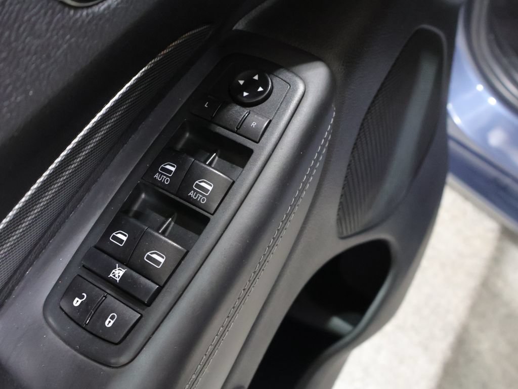 Used 2020 Dodge Durango R/T w/ Blacktop Package AWD/4WD image 14