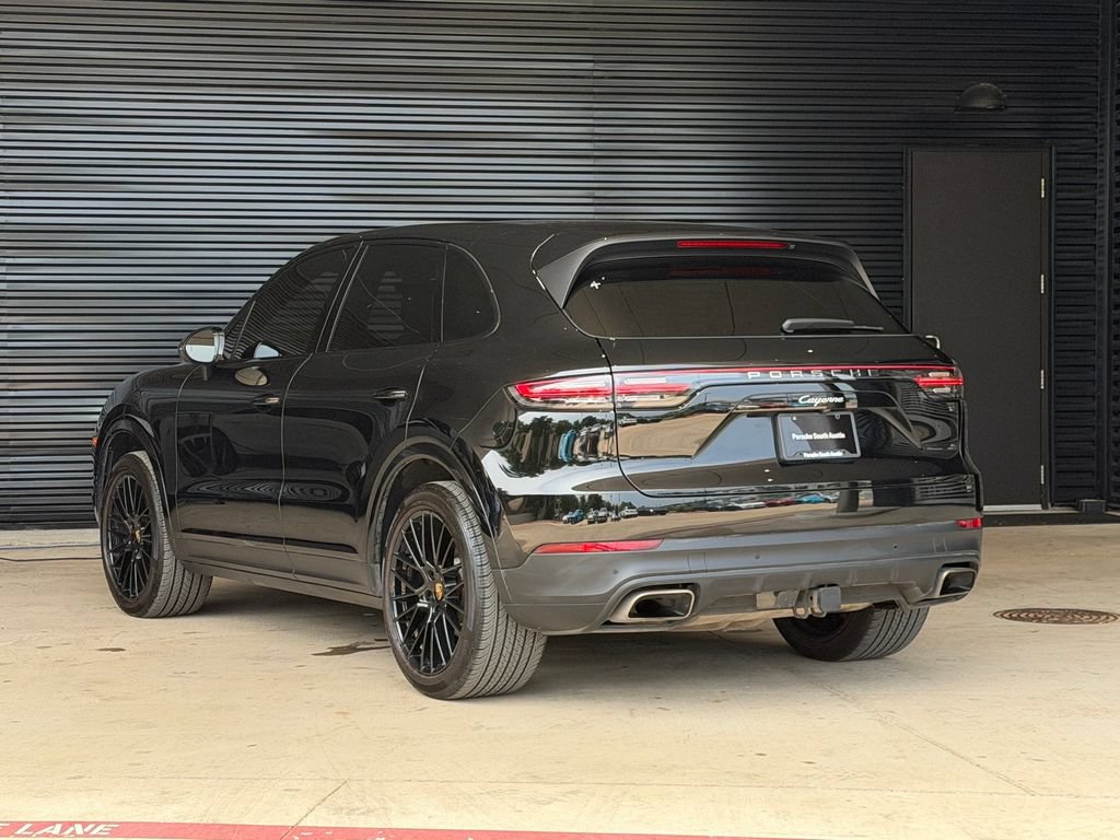 Certified 2023 Porsche Cayenne AWD/4WD image 3