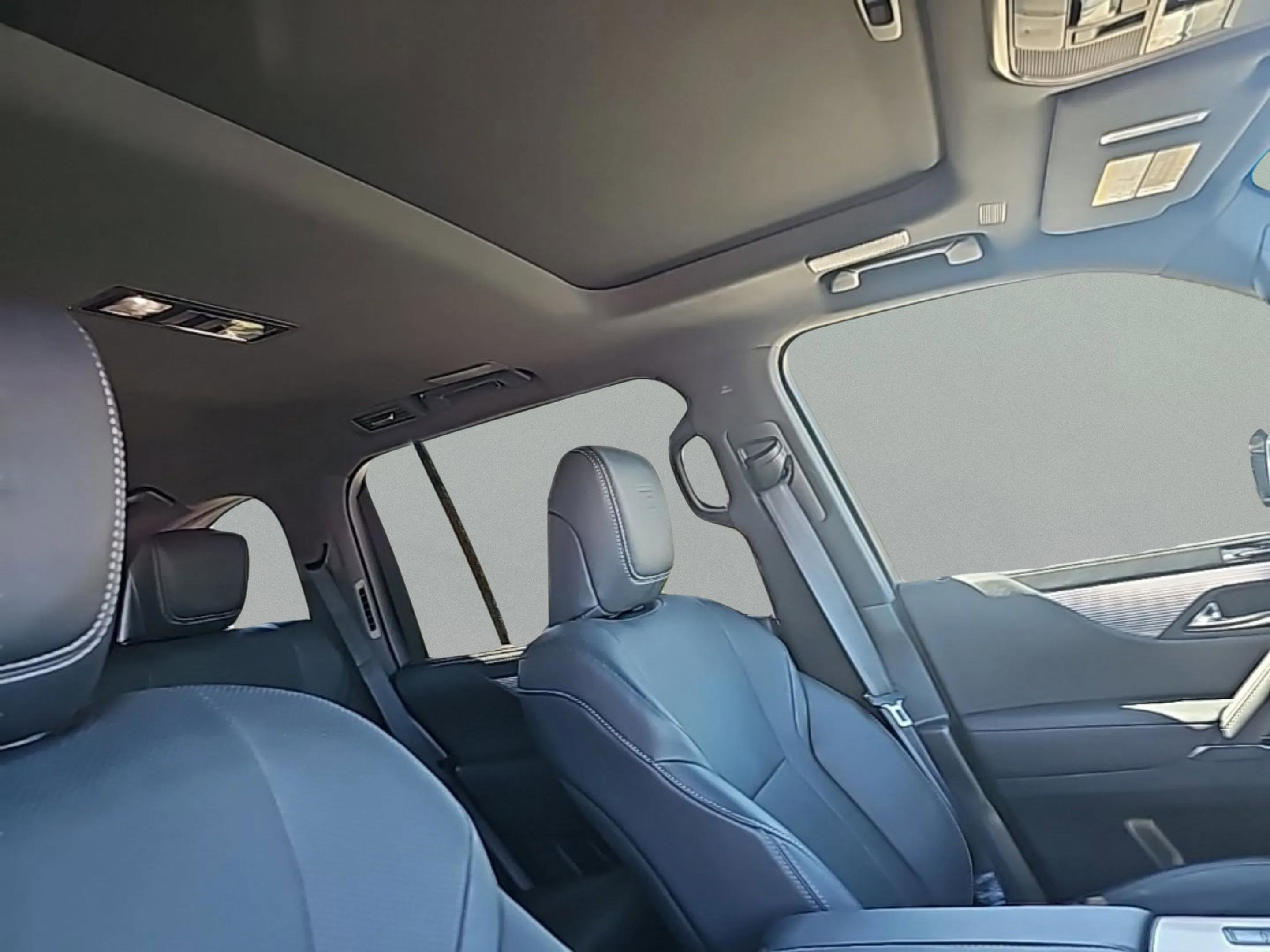 Used 2023 Lexus LX 600 F Sport image 35