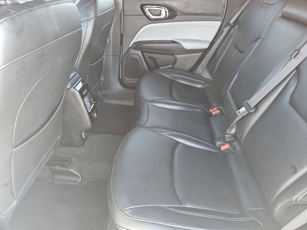Used 2025 Jeep Compass Limited AWD/4WD image 35