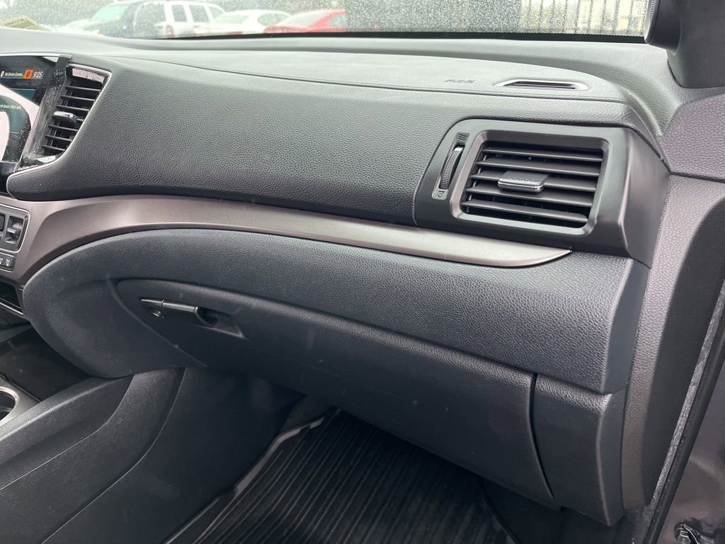 Used 2021 Honda Passport Sport image 29