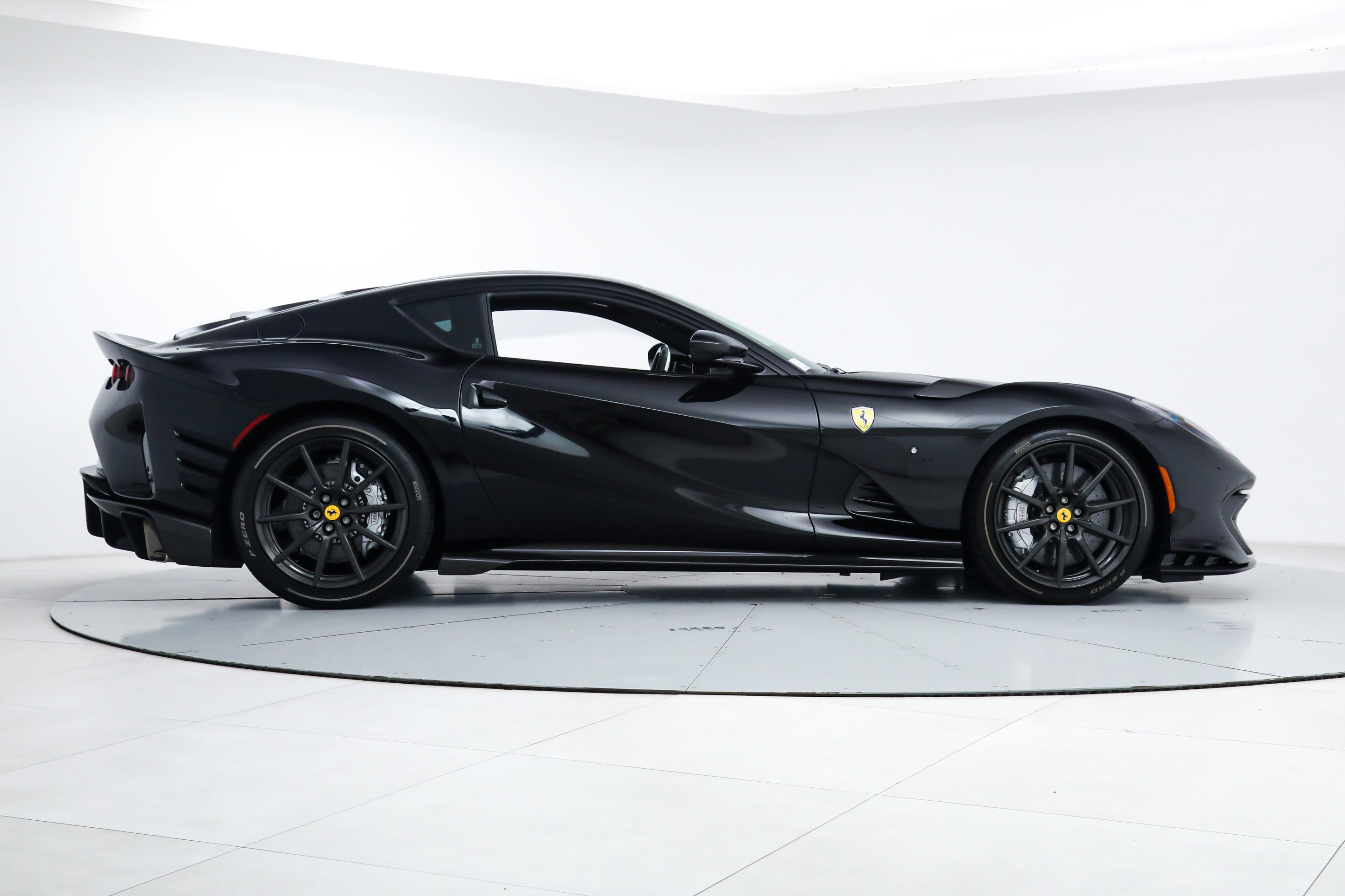 Certified 2022 Ferrari 812 Competizione RWD image 9