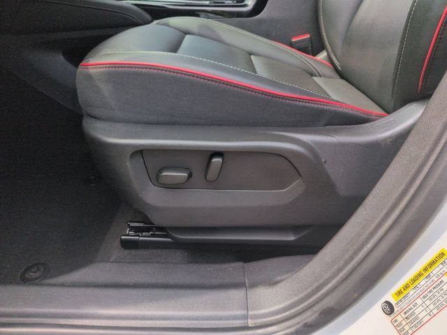 Used 2023 Buick Envision Essence w/ Sport Touring Package AWD/4WD image 14