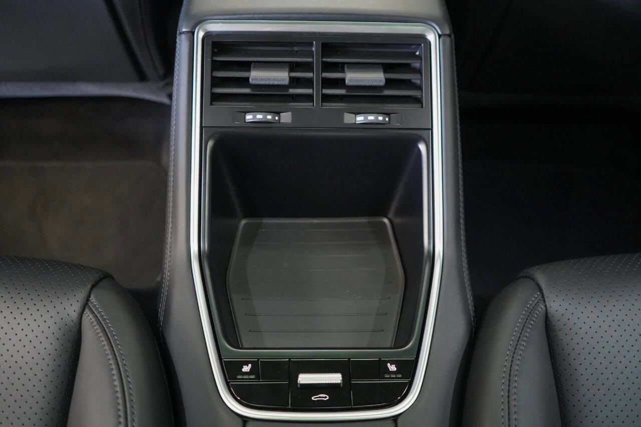 Used 2023 Porsche Panamera Turbo S image 73