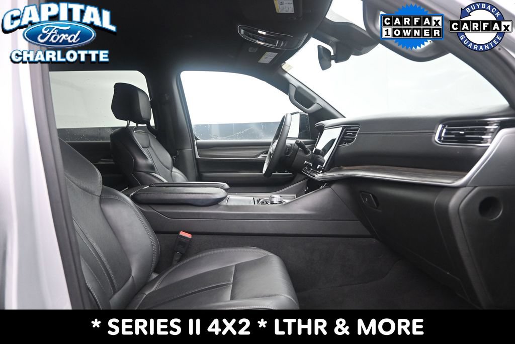 Used 2024 Jeep Wagoneer Series II w/ Flexible Seating Group RWD image 13