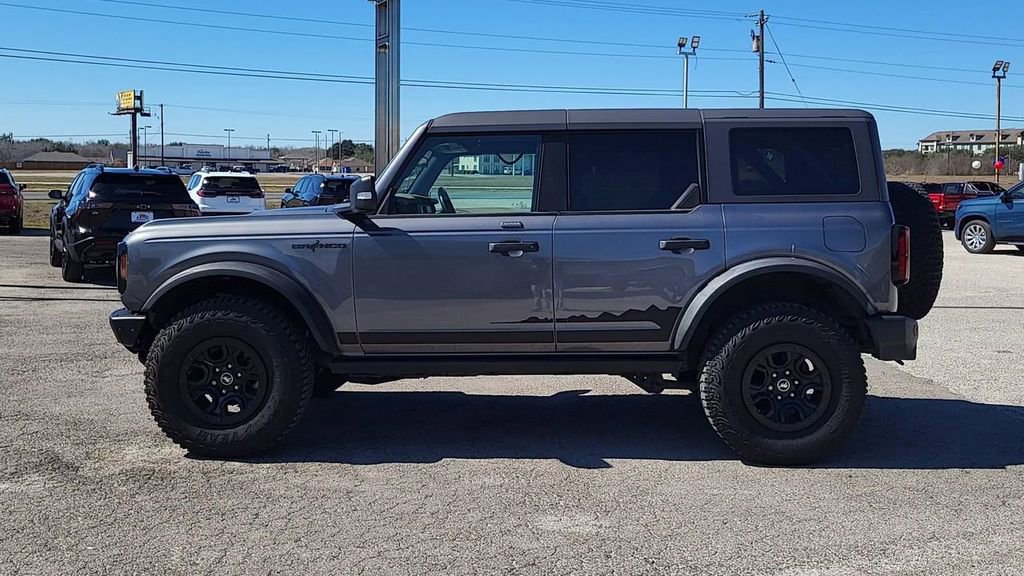 Used 2022 Ford Bronco Wildtrak image 5