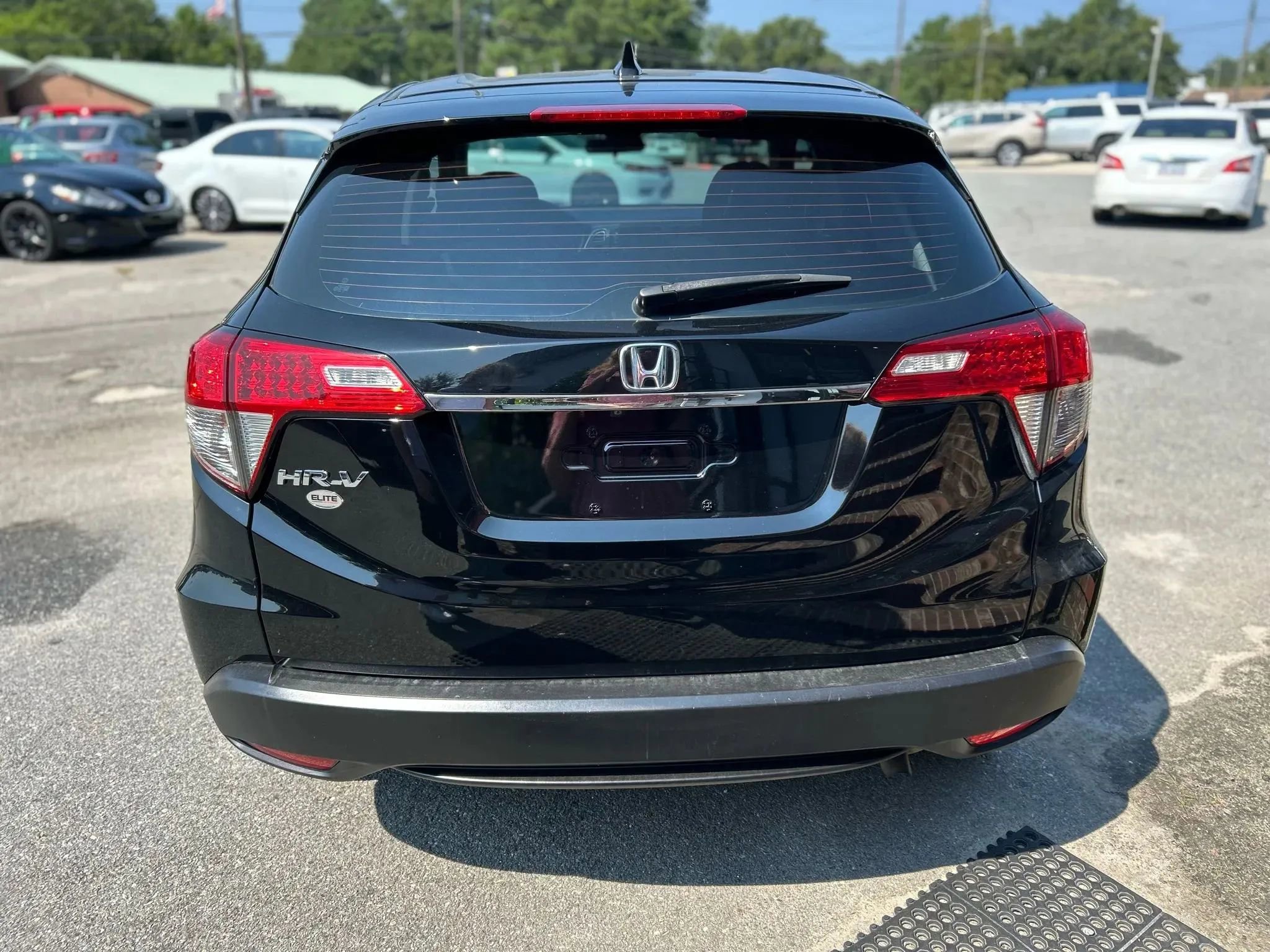Used 2019 Honda HR-V LX image 8