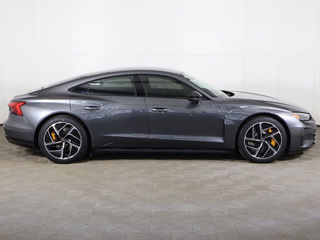 Used 2024 Audi RS e-tron GT w/ Carbon Performance Package AWD/4WD image 21