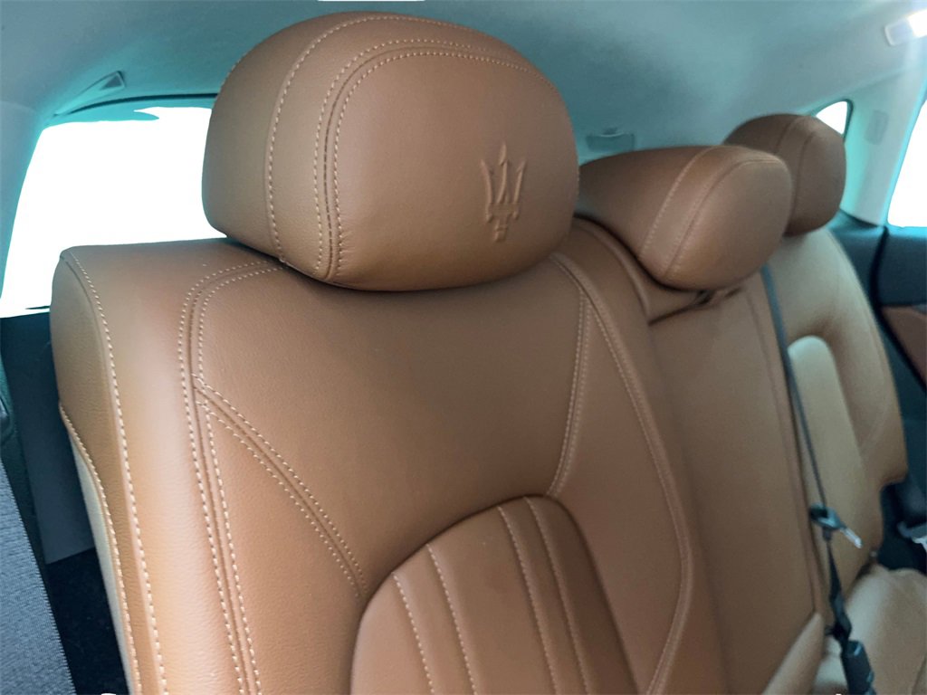 Used 2022 Maserati Levante Modena image 40